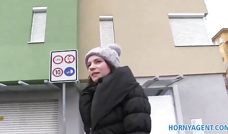 Meisjes uit Rusland gratis extreme sex filmpjes maken zich zorgen over een tattoo op hun buik, gretig springen op de lul.